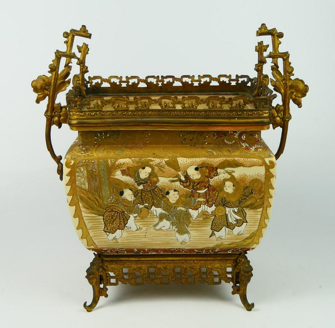 ANTIQUE SATSUMA PLANTER GILT BRONZE TRIM CIR 1880 (1 of 8)