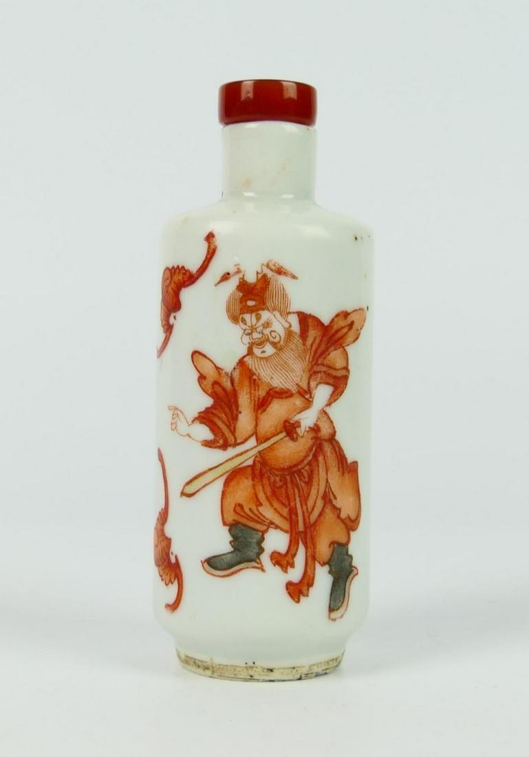 CHINESE QING RUST RED ZHONG KUI SNUFF BOTTLE (1 of 5)