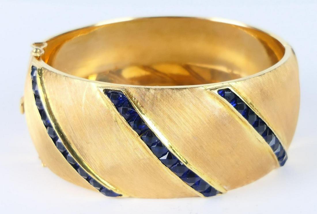 IMPORTANT VINCENZA 18KT YG & TANZANITE BRACELET: Gorgeous 18kt brushed gold, with 30 Tanzanite accent stones. Property of a Palm Beach socialite. The Italian maker is number 240, bracelet signed 750 and is just stunning. Total weight is 30dwt.