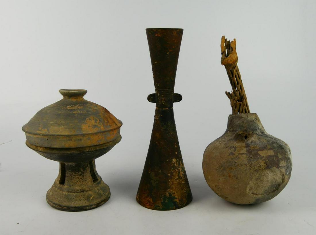LOT (3) OF PRE-COLUMBIAN TERRACOTTA POTTERY (1 of 11)
