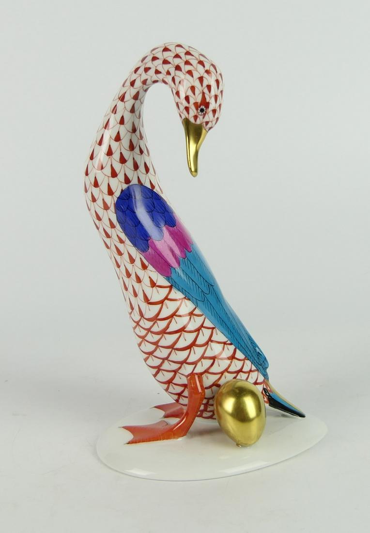 LARGE CHERRY FISHNET HEREND GOOSE WITH GOLDEN EGG (1 of 5)
