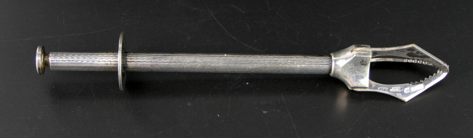 CHRISTOFLE SILVERPLATE OLIVE  6.75" GRABBER (1 of 3)