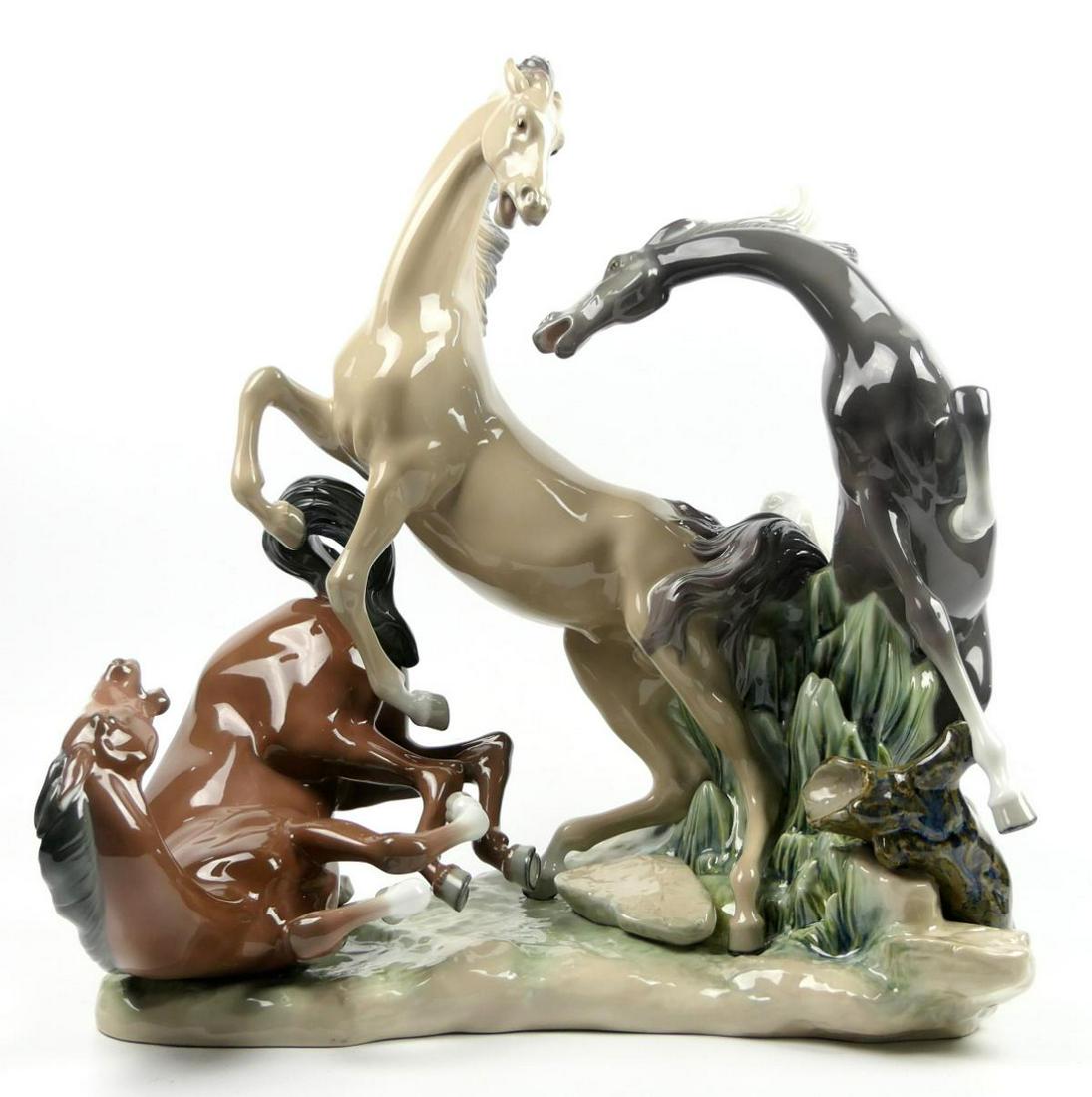 LLADRO LARGE  PORCELAIN HORSE GROUP 01008619 (1 of 6)