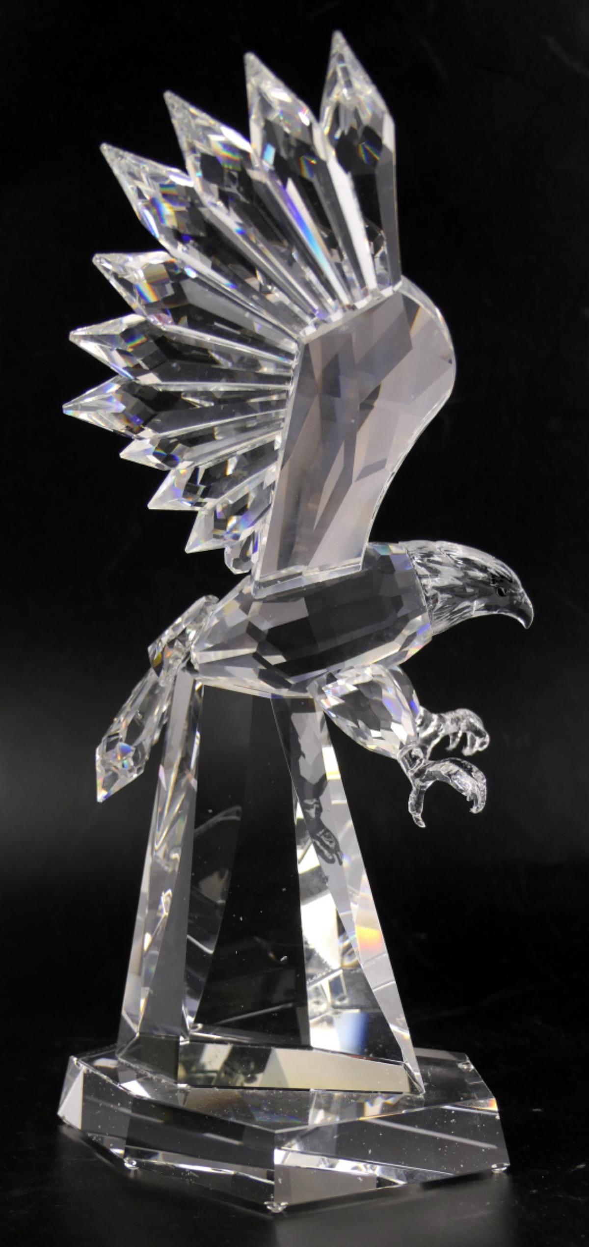 CRYSTAL WORLD "BALD EAGLE" CRYSTAL SCULPTURE (1 of 9)