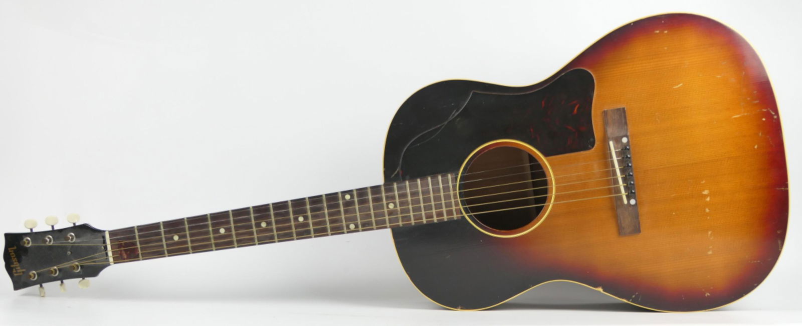 GIBSON VINTAGE ACOUSTIC 6 STRING GUITAR (1 of 8)