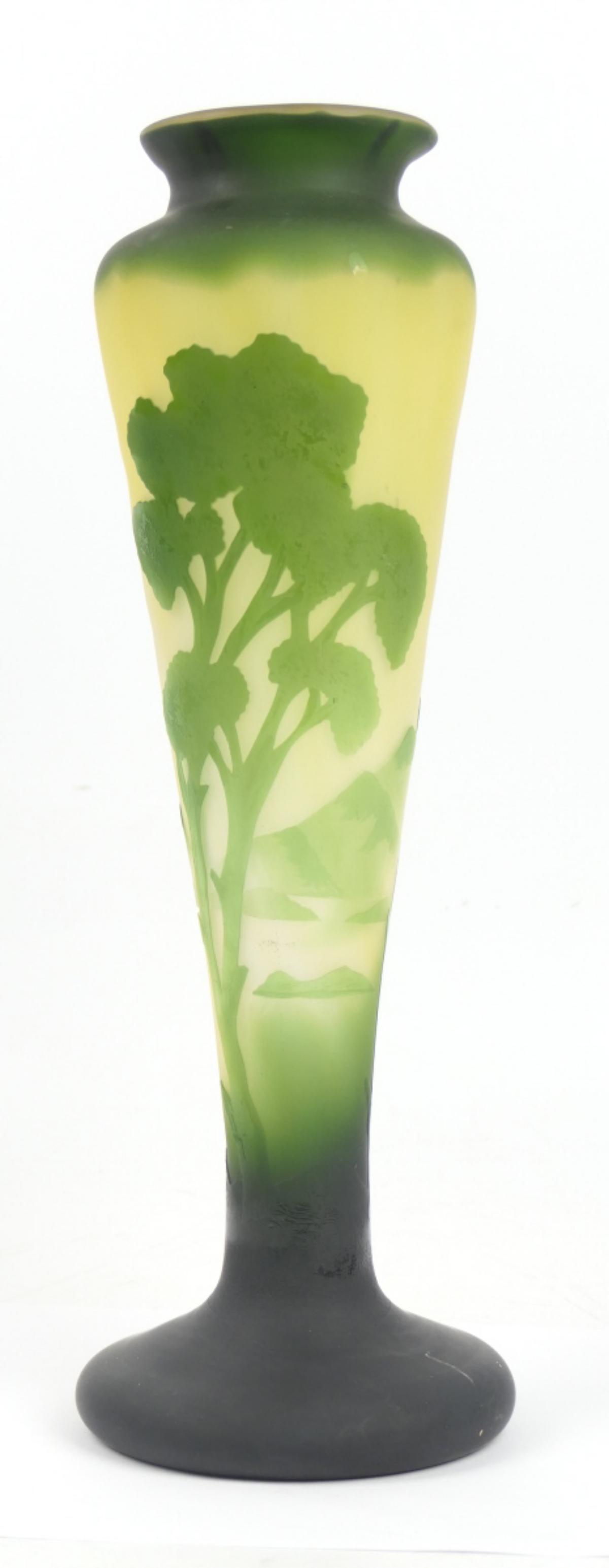 LA ROCHERE FRANCE  CAMEO GLASS 14" VASE (1 of 7)
