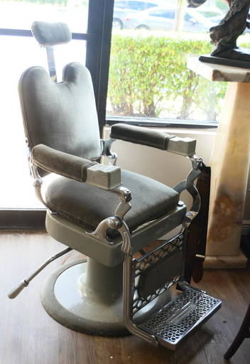 Salon Barber Berninghaus Hercules Barber Chair Antique Barber
