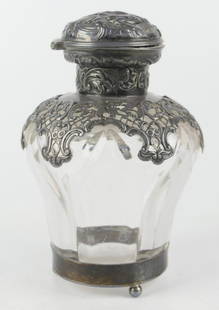 WILLIAM COMYNS & SONS STERLING VANITY BOTTLE: ANTIQUE WILLIAM COMYNS & SONS STERLING SILVER REPOUSE VANITY BOTTLE, MEASURES 5" HEIGHT.