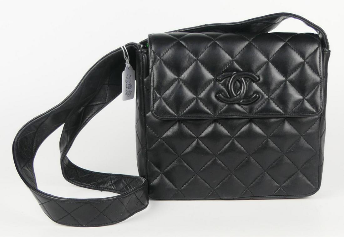 CHANEL BLACK TUFTED LEATHER PURSE 9" X 8" (1 of 7)