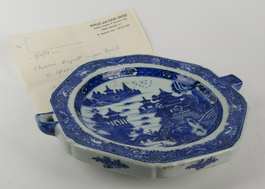 ANTIQUE CHINESE QING NANKING EXPORT B&W WARMER (1 of 4)