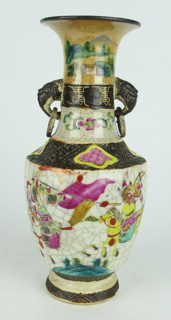 ANTIQUE CHINESE FAMILLE ROSE WARRIOR SCENE VASE (1 of 9)