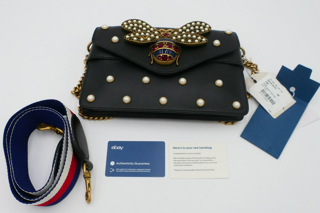 AUTHENTIC GUCCI BROADWAY PEARLY BEE SHOULDER BAG (1 of 13)
