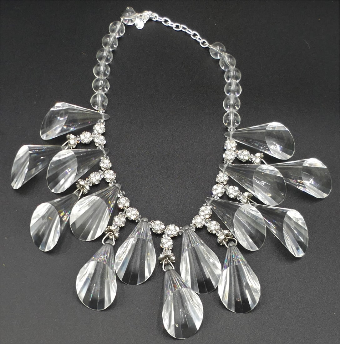 JOAN RIVERS ACRYLIC PRISM 18" NECKLACE: JOAN RIVERS ACRYLIC PRISM 18" NECKLACE