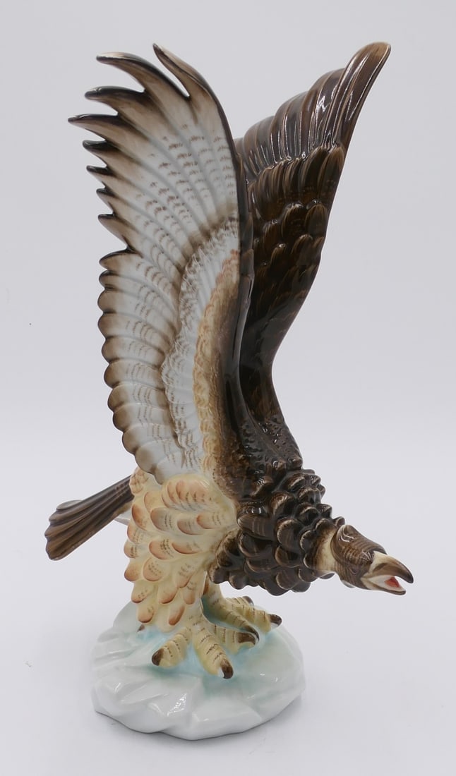 LARGE HEREND PORCELAIN 13" EAGLE FIGURE (1 of 3)