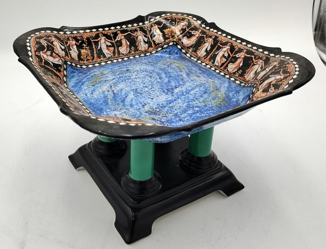 VINTAGE ITALIAN MAJOLICA PORCELAIN COMPOTE BOWL (1 of 9)