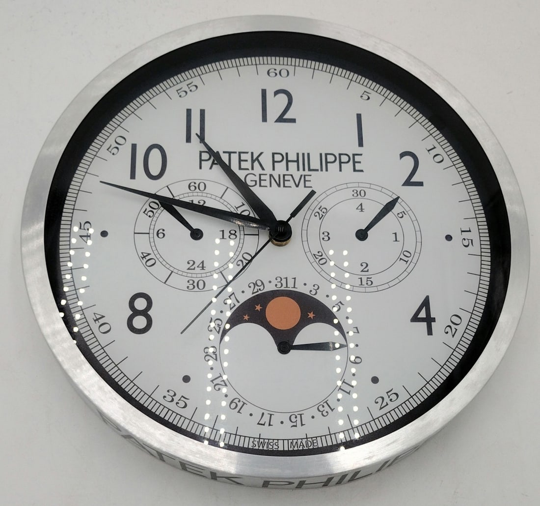 PATEK PHILIPPE FAUX CHRONOGRAPH WALL CLOCK (1 of 3)
