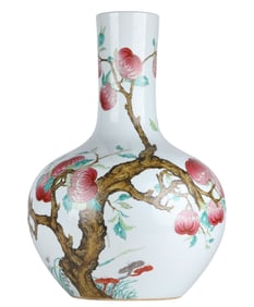 Chinese Famille Rose Porcelain Vase