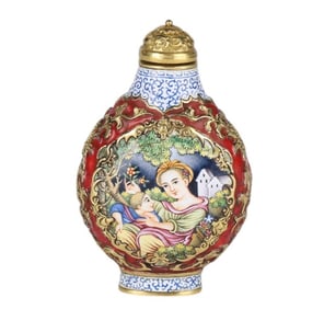 Chinese Qing Dynasty Enamel Snuff Bottle