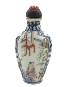 Chinese Jiaqing Famille Porcelain Snuff Bottle
