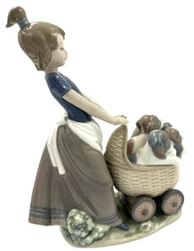 Lladro 'Litter Of Fun' #5364 Porcelain Figurine