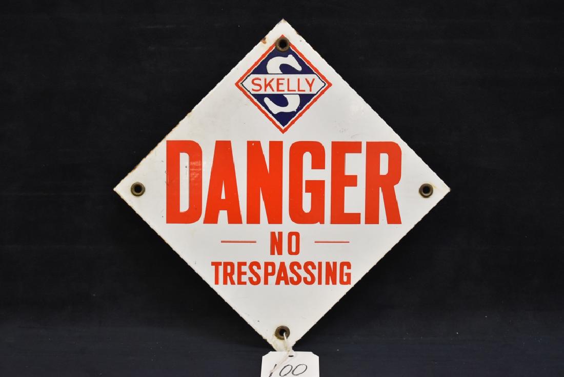 SKELLY DANGER DIAMOND SHAPE SSP SIGN (1 of 2)