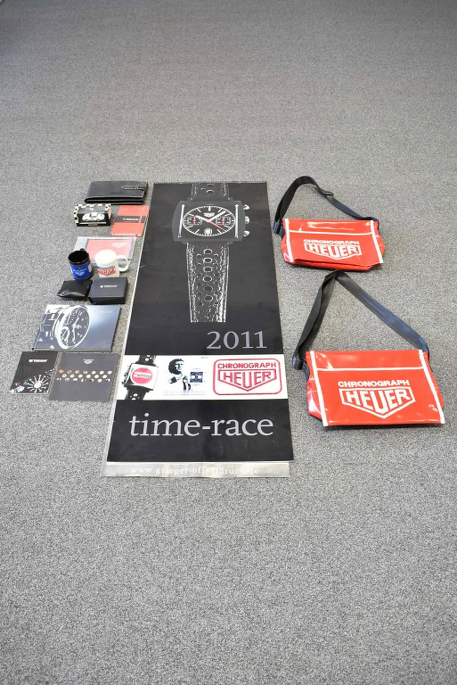 13 MISC TAG HEUER ITEMS (1 of 4)