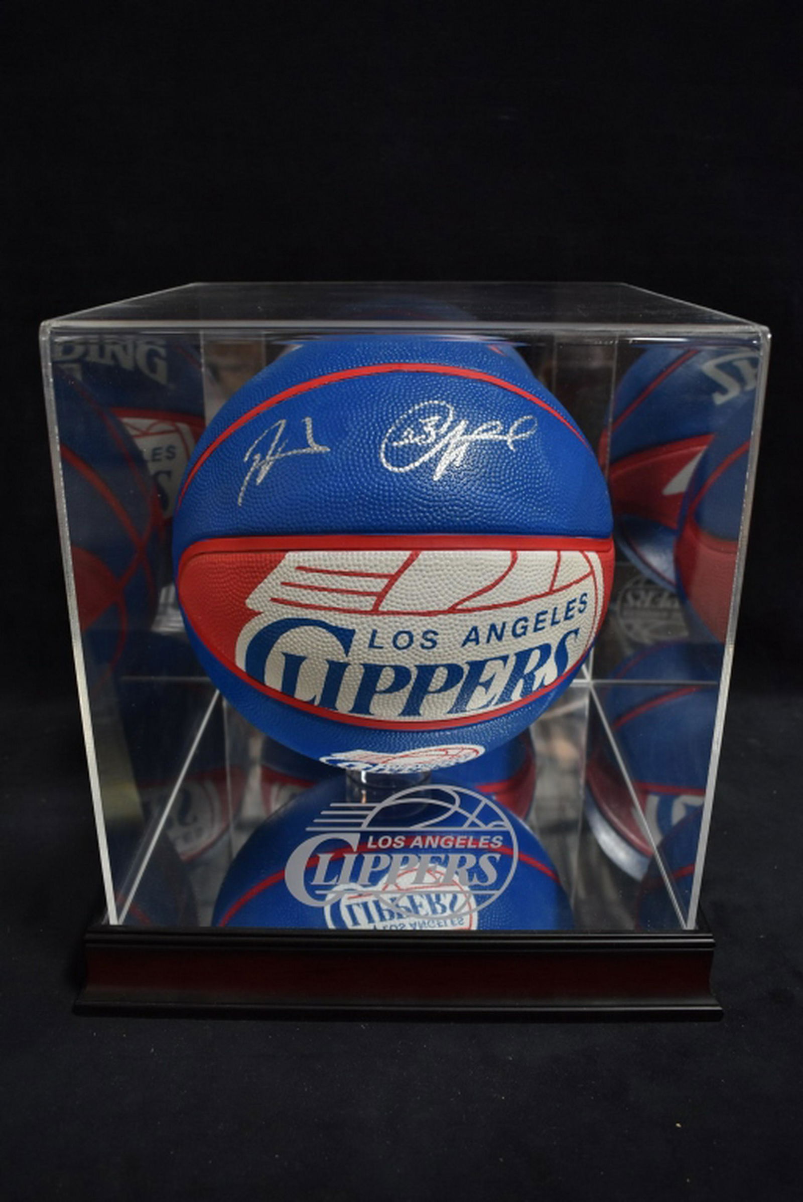 BLAKE GRIFFIN & CHRIS PAUL SIGNED BALL (1 of 2)