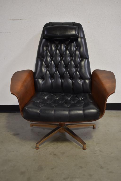 GEORGE MULHAUSER FOR PLYCRAFT LOUNGE MR. CHAIR (1 of 4)