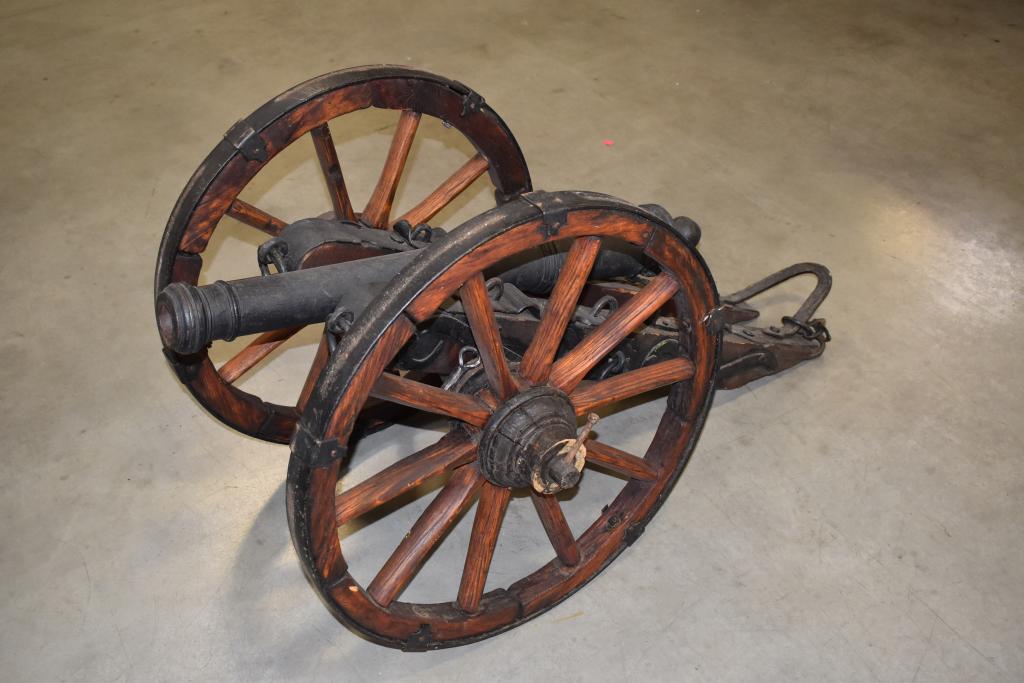 19TH CENTURY SPANISH SIGNAL CANON (1 of 5)