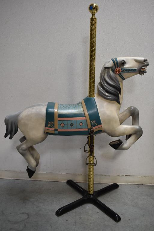 HAND CARVED WOODEN CAROUSEL HORSE (1 of 8)