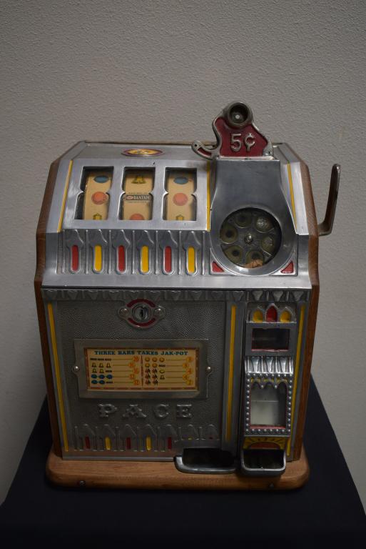 5 CENT PACE BANTAM SLOT MACHINE (1 of 4)