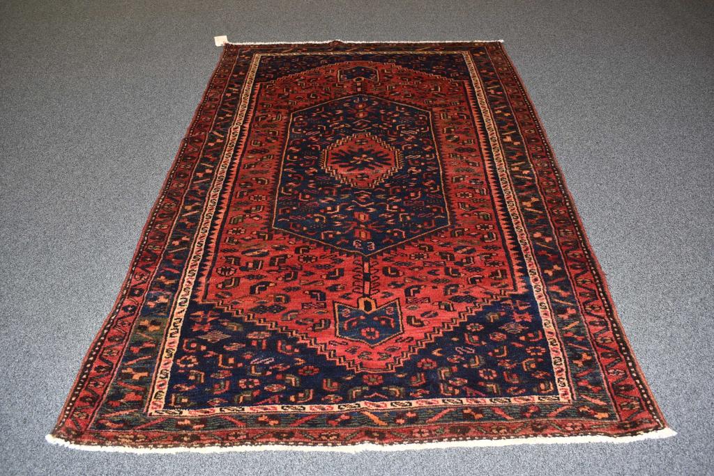 APPROX. 4'6" X 8' HANDMADE HAMADAN STYLE RUG (1 of 1)