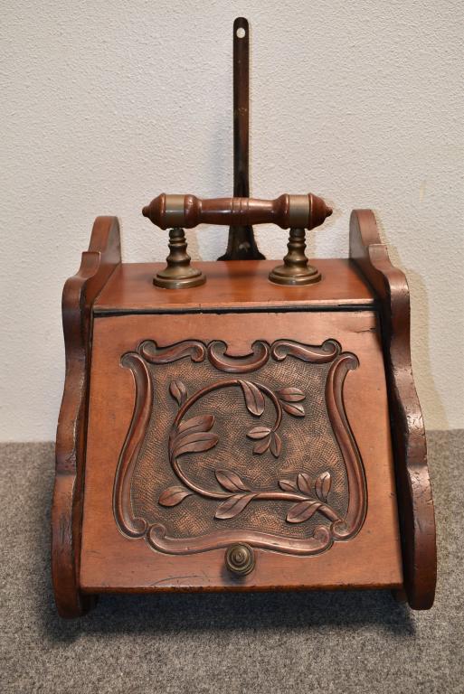 CARVED VICTORIAN COAL SCUTTLE W/ SHOVEL (1 of 1)