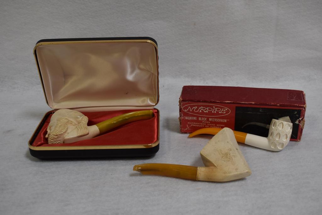3 MEERSCHAUM PIPES (1 of 2)