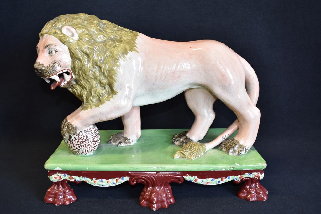 19TH C. STAFFORDSHIRE PEARLWARE LION (1 of 3)