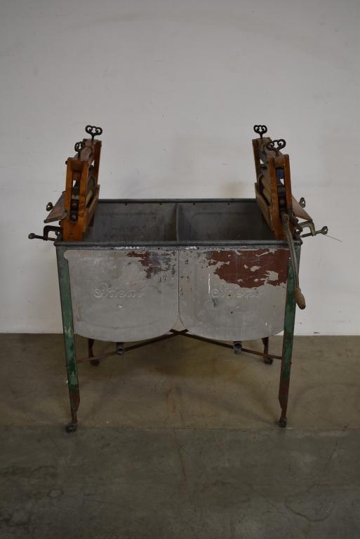 IDEAL STANDING DOUBLE WASHING MACHINE W/ WRINGERS: 33" W -- GOOD CONDITION