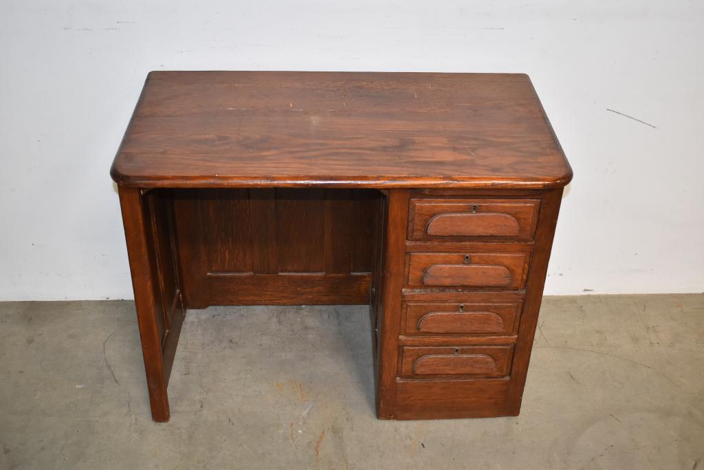 ANTIQUE OAK STUDENT DESK (1 of 3)