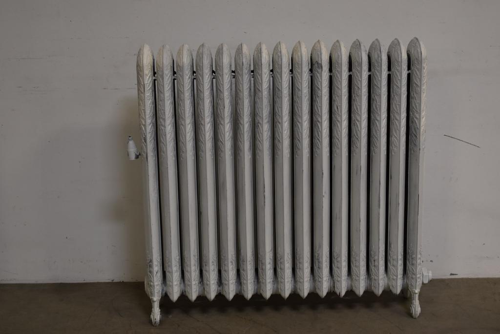 15 PANEL CAST IRON VICTORIAN STEAM RADIATOR (1 of 2)