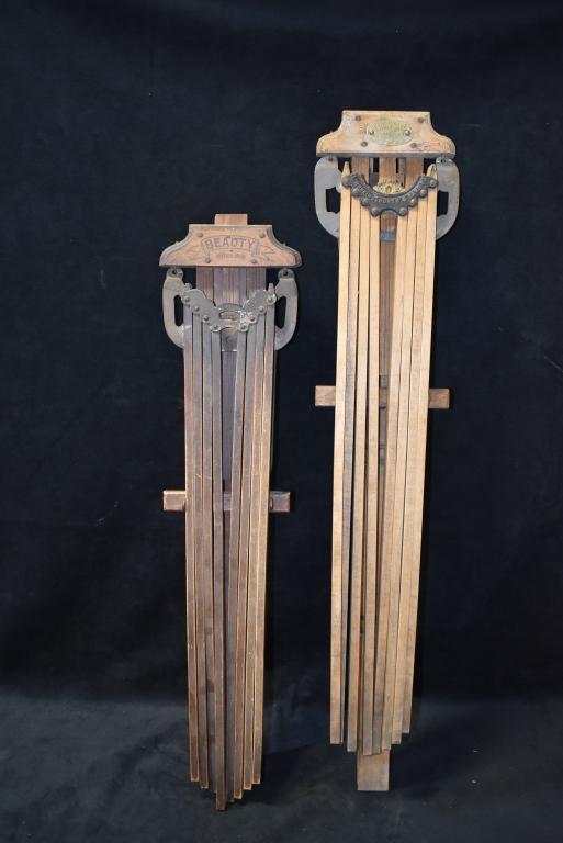 2 WALL MOUNT FOLDING DRYING RACKS (1 of 3)