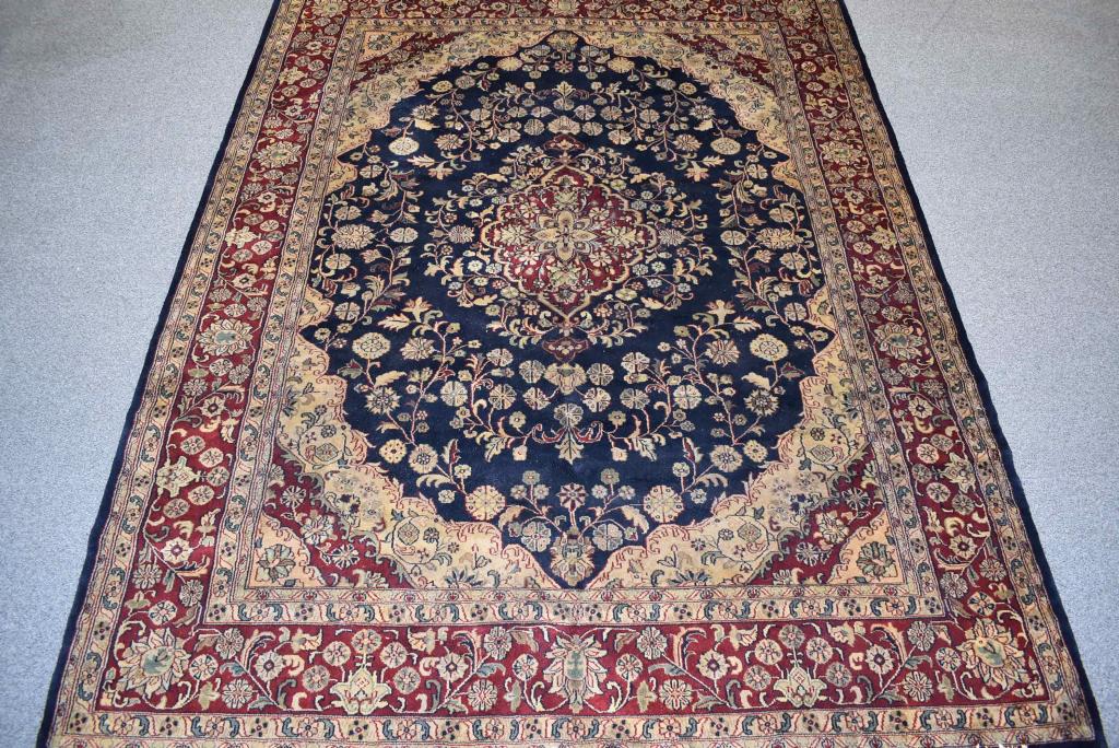 APPROX. 10'3" x 8' HANDMADE PERSIAN BLUE FIELD RUG: GOOD CONDITION
