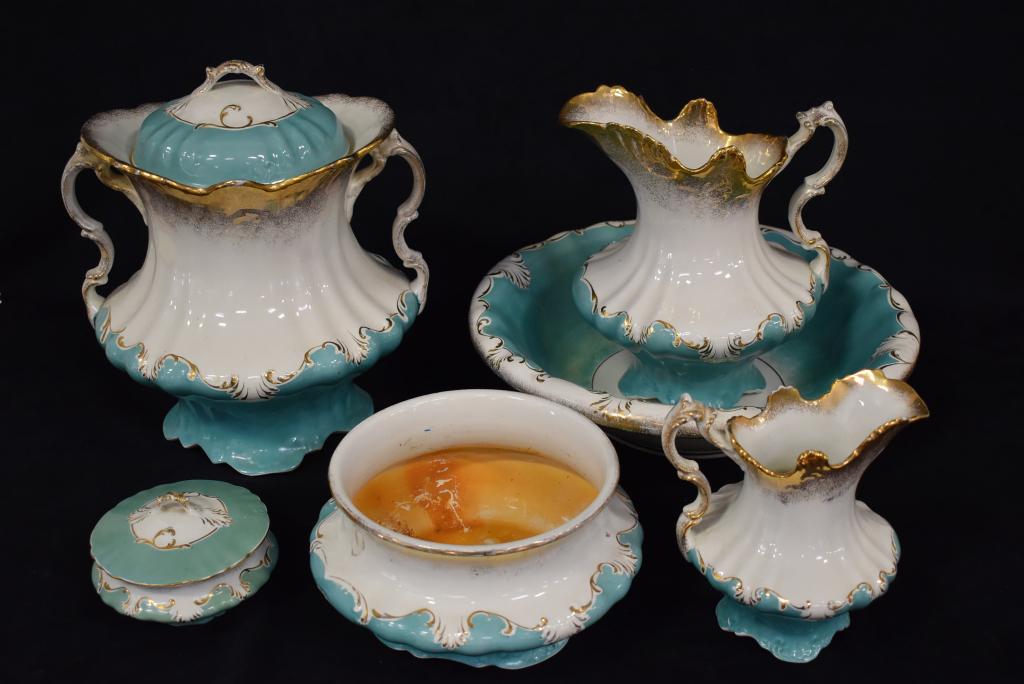 6 PCS. PORCELAIN WASH SET (1 of 2)