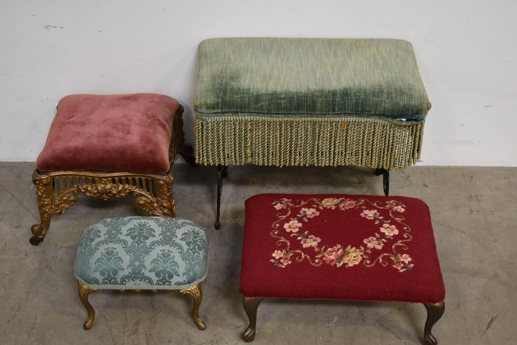LOT OF 3 FOOTSTOOLS & VANITY BENCH (1 of 1)