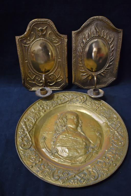 PR. BRASS WALL CANDLE SCONCES & METAL WALL PLAQUE (1 of 3)