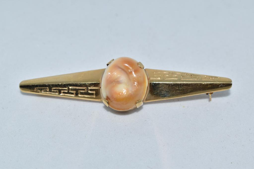 18KT YELLOW GOLD BAR PIN W/ CARMEL COLORED STONE: 2 1/4" LONG