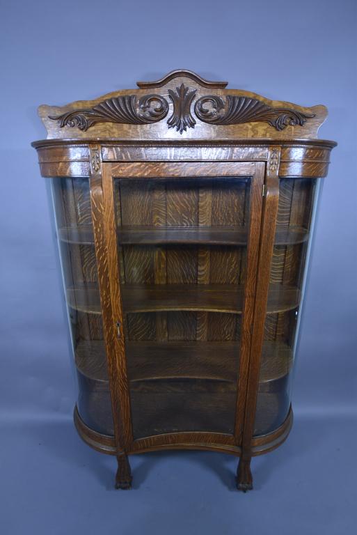 LARGE 1900'S AM. OAK BOWED GLASS CHINA CABINET (1 of 5)