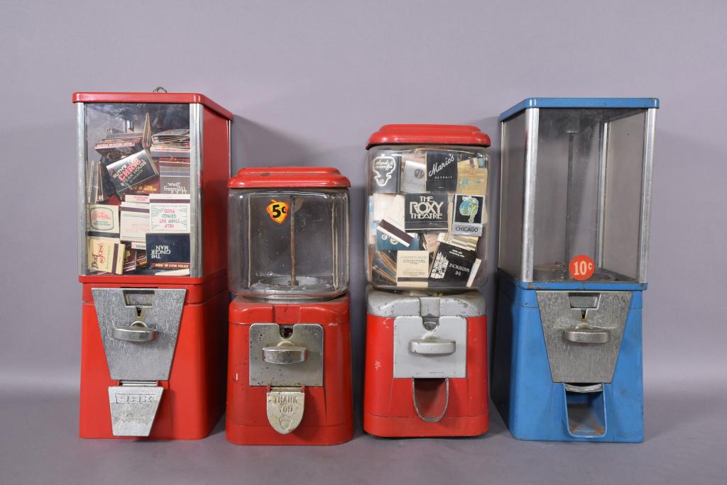 LOT OF 4 GUMBALL MACHINES (1 of 3)