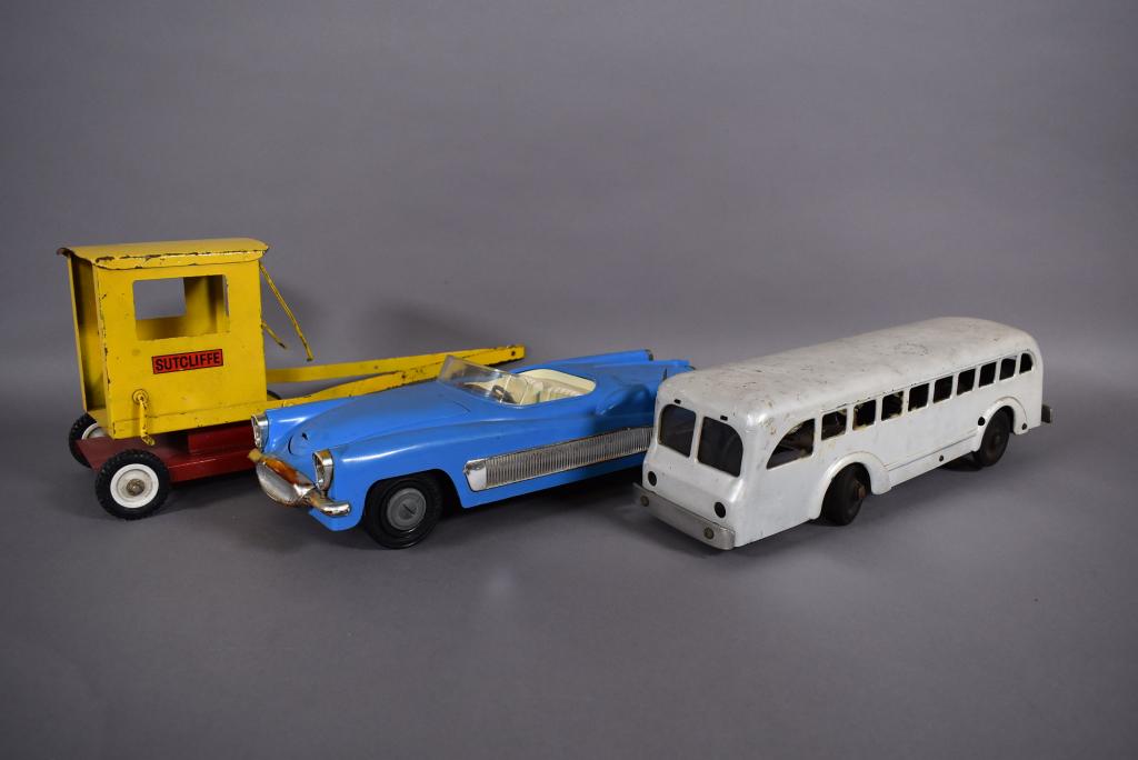 METAL BUDDY L BUS, IDEAL FIX IT CAR, & METAL CRANE (1 of 5)