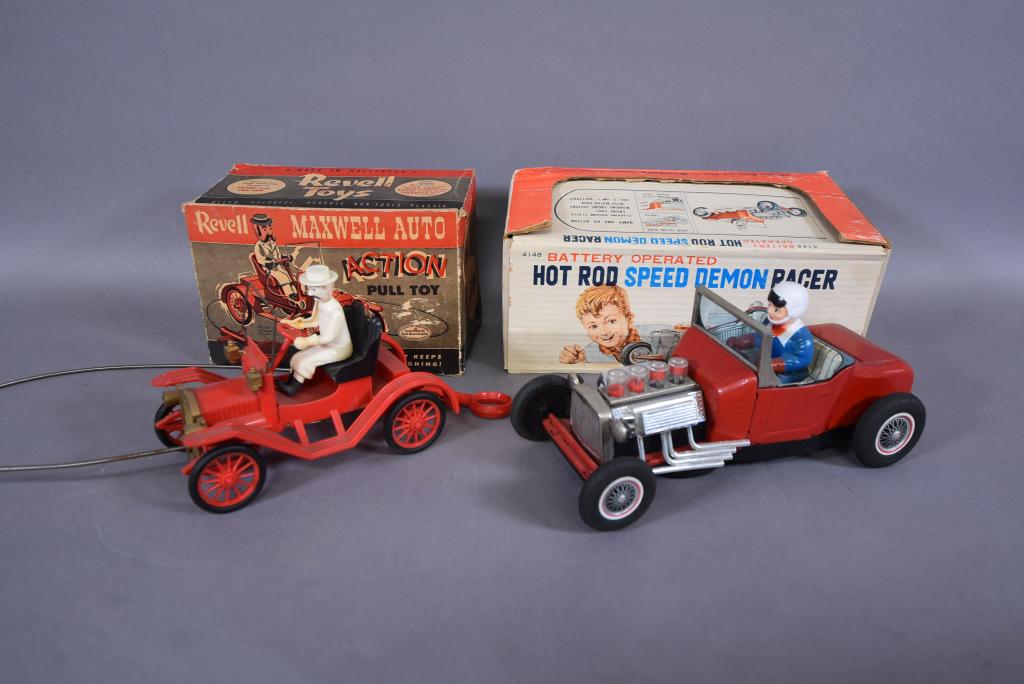 REVELL PULL TOY CAR & BANDAI HOT ROD (1 of 2)