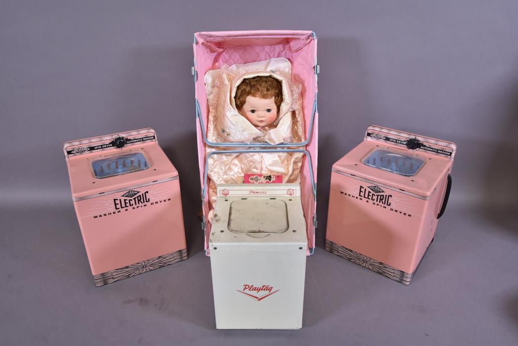 3 TOY WASHING MACHINES & DRYERS & TOODLES DOLL (1 of 3)