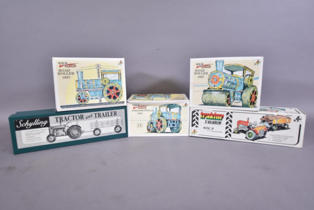 5 TIN TOY TRACTORS IN THE ORIGINAL BOXES (1 of 1)